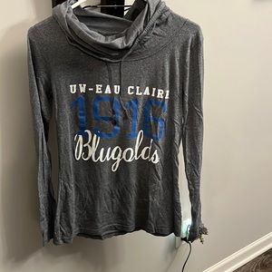 UW-Eau Claire gray Turtle Neck Long Sleeve, size medium